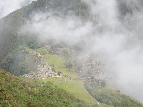neblige Sich t auf Machu Picchu