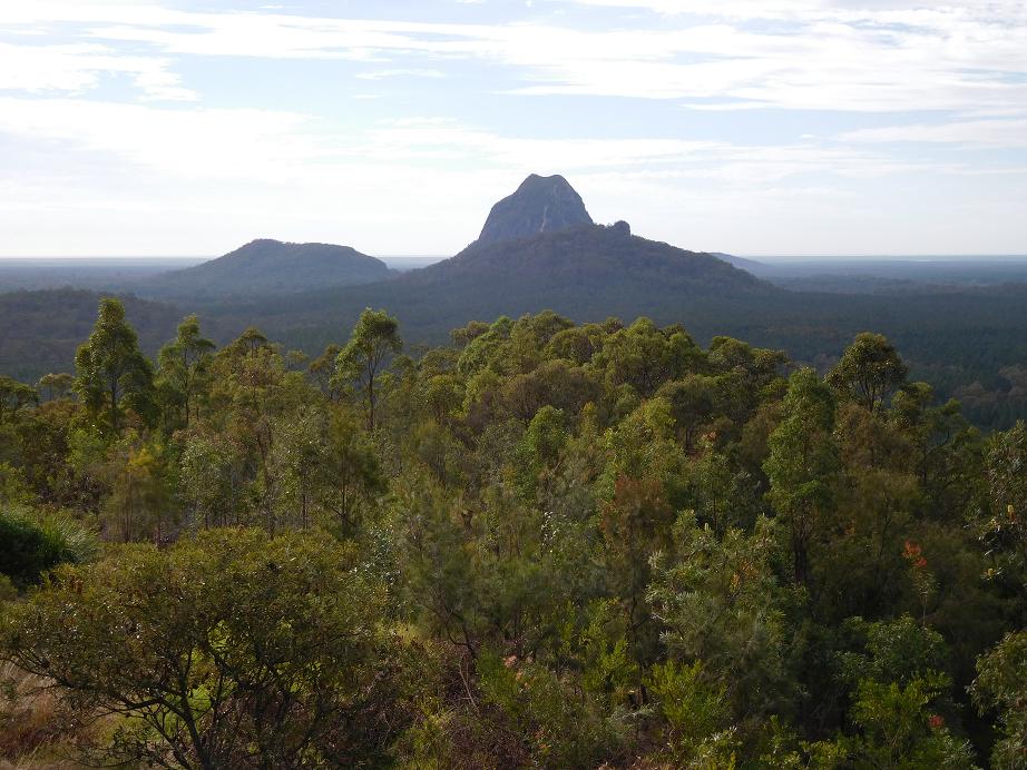 Die Glass House Mountains