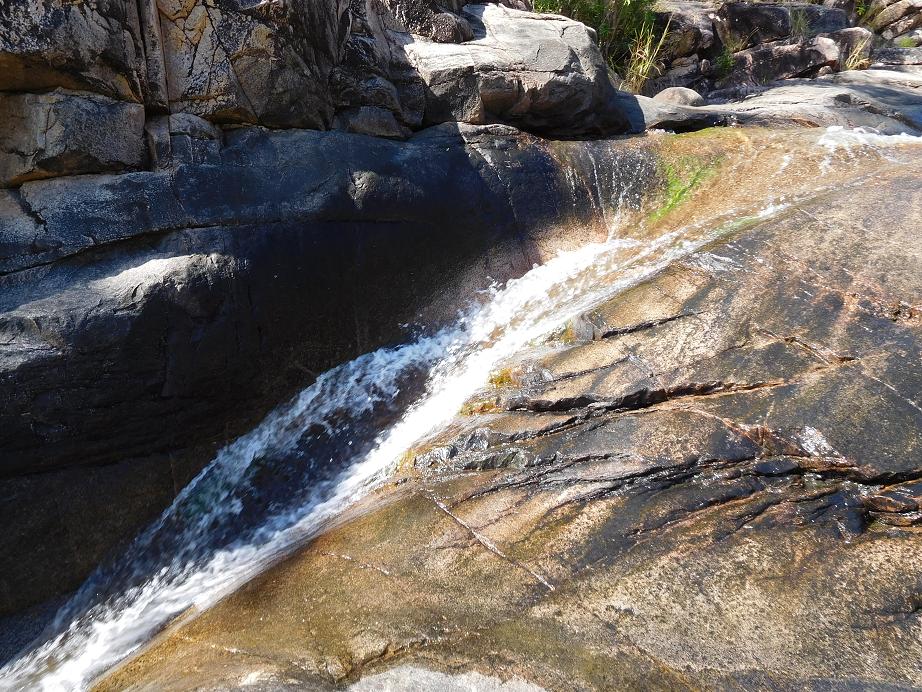 ... mit Wasserrutsche