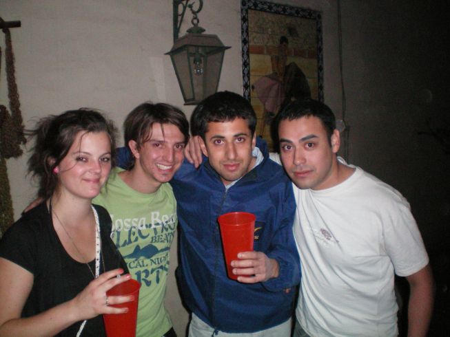 keine Ahnung, Igor, Gabi (Freund von Anja), Champoo