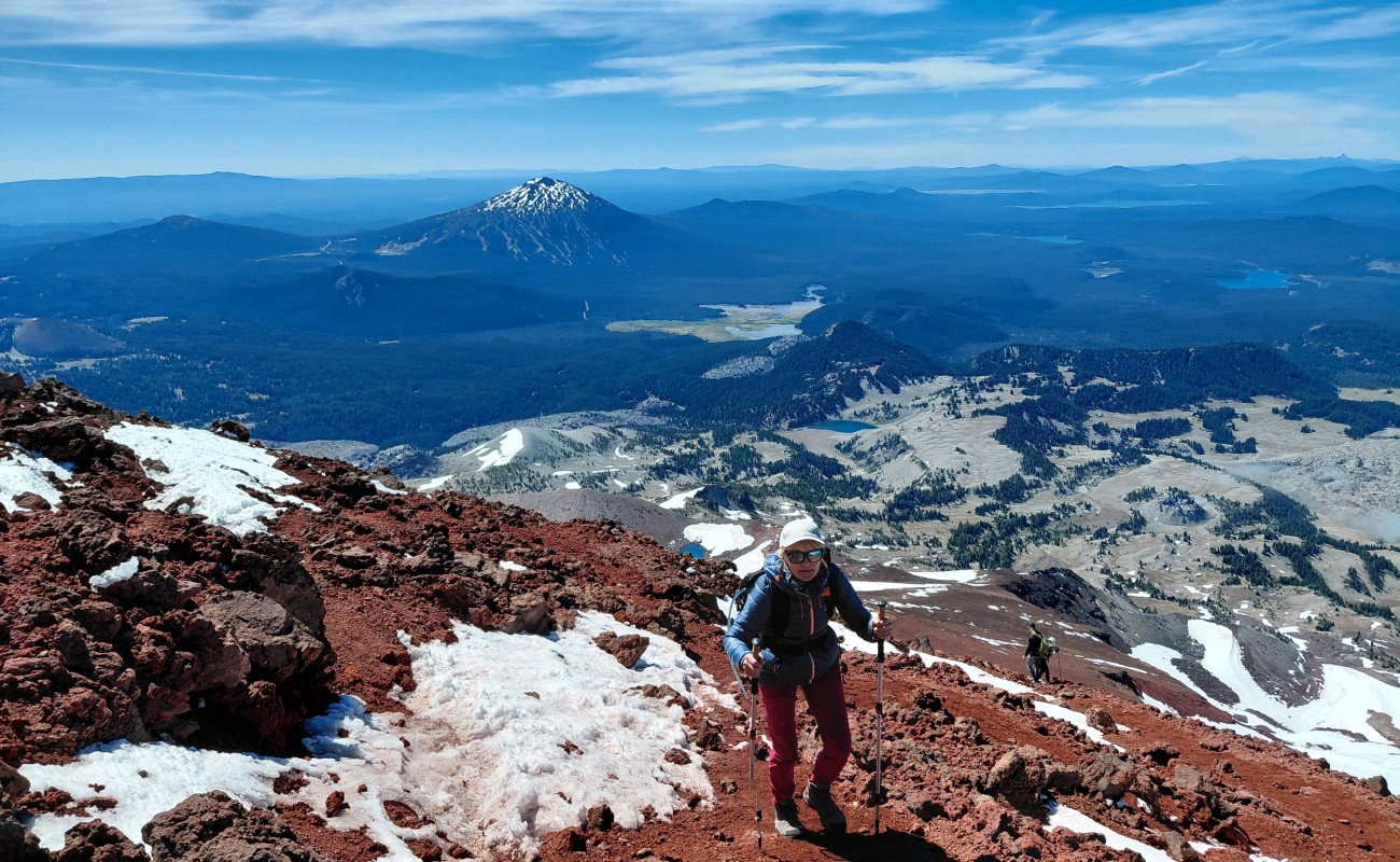 Mehr über den Artikel erfahren Besteigung der South Sister über Devils Lake
