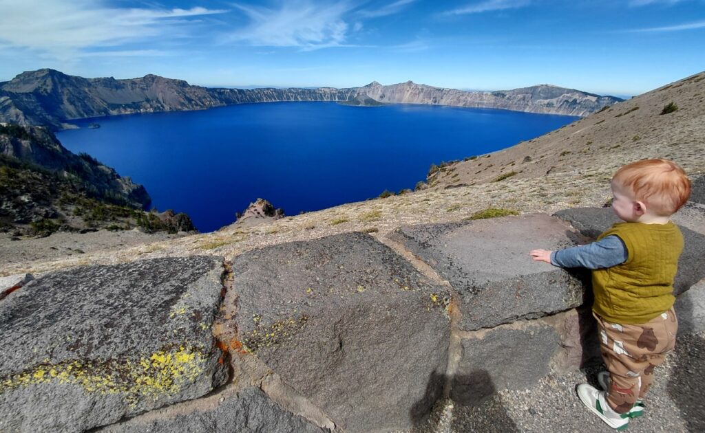Crater_Lake_01